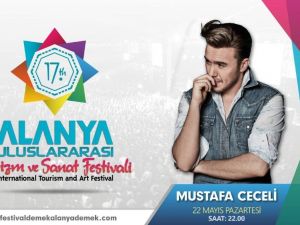 Mustafa Ceceli Konserine Yağmur Engeli