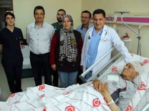 Cenazesine Diye Yola Çıktılar, Sağlığına Kavuştu