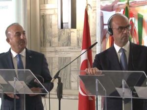 Bakan Çavuşoğlu’ndan İtalyan Gazeteciye Ayar