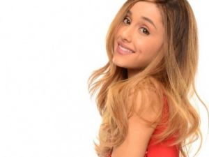 Ariana Grande, 6 Konserini İptal Etti