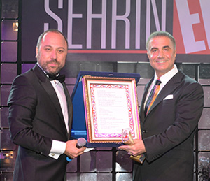 En Hayırsever İş Adamı Ödülü Sedat Peker'in