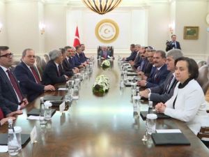Görevden Ayrılacak Hsyk Üyelerini Kabul Etti