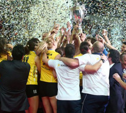 Tarih tekerrür etti... Vakıfbank'ın kızları Avrupa Şampiyonu