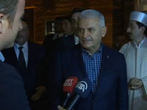 Yıldırım, İlk Teravih Namazını Hacı Bayram-ı Veli Camii’nde Kıldı