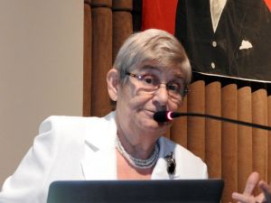 "Avuç İçi Kadar Pide Yiyin"