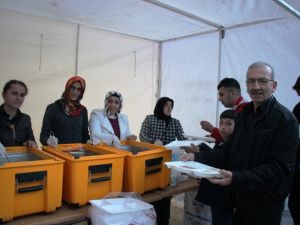 Artvin İlk İftarını Birlikte Yaptı