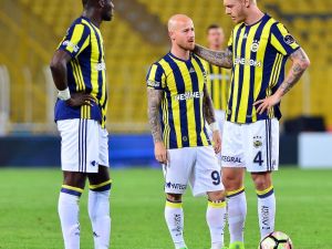 Fenerbahçe Son 6 Sıradaki Takımlara 16 Puan Kaptırdı