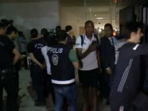 Şampiyon Beşiktaş Stattan Ayrıldı