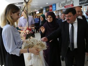 Artvin’de Kız Öğrenci Yurdundan Yıl Sonu Sergisi