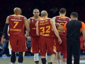 Galatasaray Odeabank Dibe Vurdu