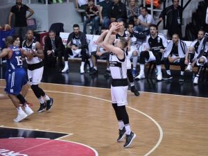 Beşiktaş Efes’i Ağırlıyor