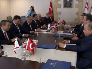 Çavuşoğlu Başbakan Özgürgün İle Görüştü