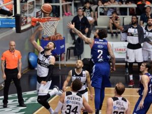 Beşiktaş Finale Yakın