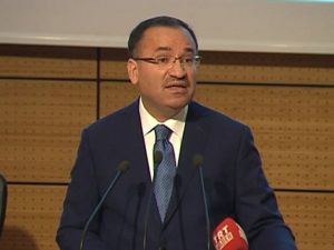 Bakan Bozdağ Sosyal Medya Teröristlerine Karşı Uyardı