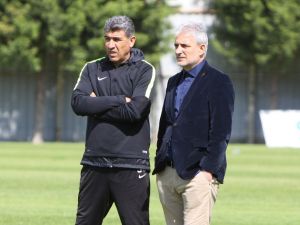 Manisaspor Teknik Direktör Karafırtınalar İle Yolları Ayırdı