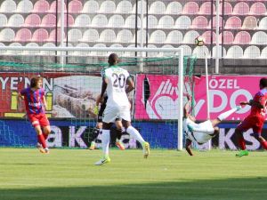 İlk Yarıda Tek Gol Var