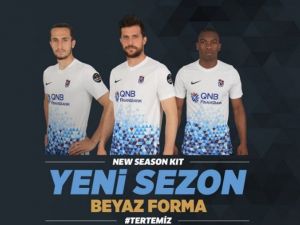 Trabzonspor Yeni Sezon Formaları Görücüye Çıkıyor