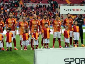 4 Futbolcunun Sözleşmesi Sona Erdi