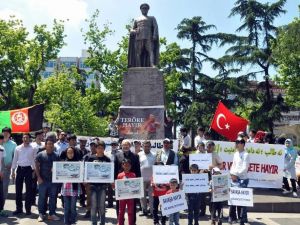 Trabzon’da Yaşayan Afganlar Ülkelerindeki Terörü Protesto Etti