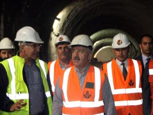 Bakan Arslan: Terörle Mücadele Kadar Kalkınma Da Önemli