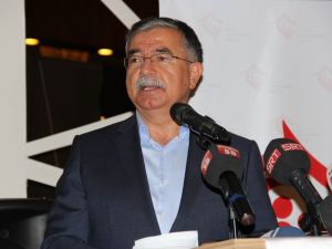 Bakan Yılmaz Şehit Aileleri Ve Gaziler İle İftarda Buluştu