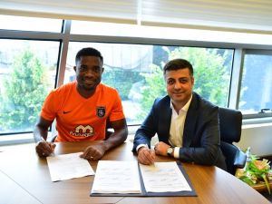 Chedjou Başakşehir’e İmzayı Attı