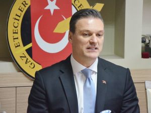 "Ben Olsaydım Play-off’a Kalmadan Eskişehirspor Çıkardı"