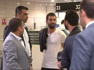 Arda Turan İstanbul’a Geldi