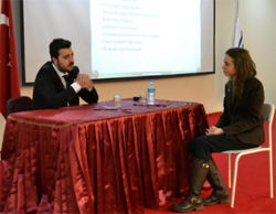 RTEÜ'de Beden Dili Teknikleri Anlatıldı