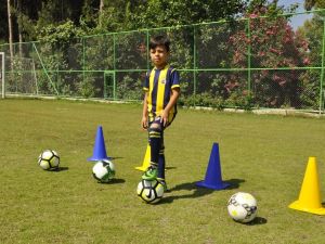 Yeteneğiyle Fenerbahçe Altyapısına Girdi