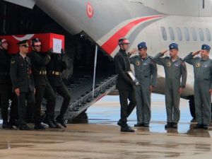 Şehit Uzman Çavuş Tuncay Zengin’in Cenazesi Memleketi Giresun’a Getirildi