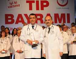 Karadağ, Rize'de Yılın Doktoru Seçildi