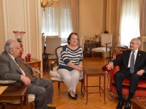 Kılıçdaroğlu Hüsamettin Cindoruk’u Ziyaret Etti