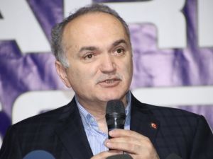 Bakan Özlü: Teşekkür Edilmesi Gereken Bir Siyasi Kadroyuz