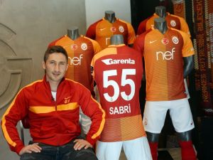 Galatasaray İle Sabri Sarıoğlu’nun Yolları Ayrılıyor