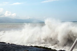 Karadeniz Çıldırdı ! Rize'den Sonra Trabzon'da da Fırtına