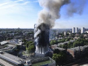 Londra’daki Yangının Bilançosu Arttı