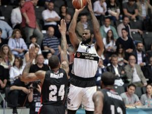 Beşiktaş Sompo Japan’a 2 Maç Seyircisiz Oynama Cezası