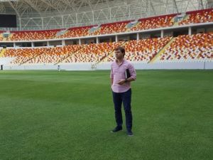 Ertuğrul Sağlam Yeni Stadyumu Gezdi