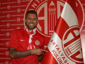 Jeremy Menez İmzayı Attı