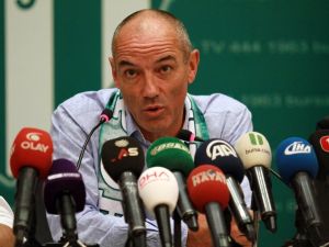 Paul Le Guen İmzayı Attı