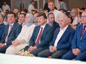 Başbakan Binali Yıldırım Partililerle Bayramlaştı