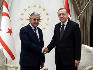 Erdoğan, Akıncı İle Görüşüyor