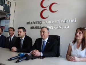 Akçay Kılıçdaroğlu’nun ‘Bozkurt’ İşaretini Yorumladı