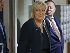 Polisler Le Pen’in Evini Korumaktan Bıktı