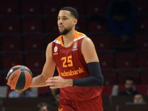 Galatasaray Odeabank’ta Yaprak Dökümü Sürüyor