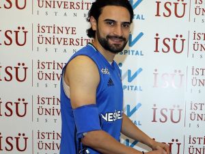 Mehmet Ekici İmzayı Atıyor