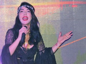 Hande Yener’den Demet Akalın’a ‘Tarkan’ Cevabı