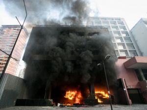 Yüksek Mahkeme Ve İçişleri Bakanlığına Saldırı
