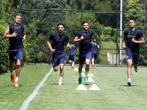 Fenerbahçe’de Yeni Sezon Hazırlıkları Sürüyor